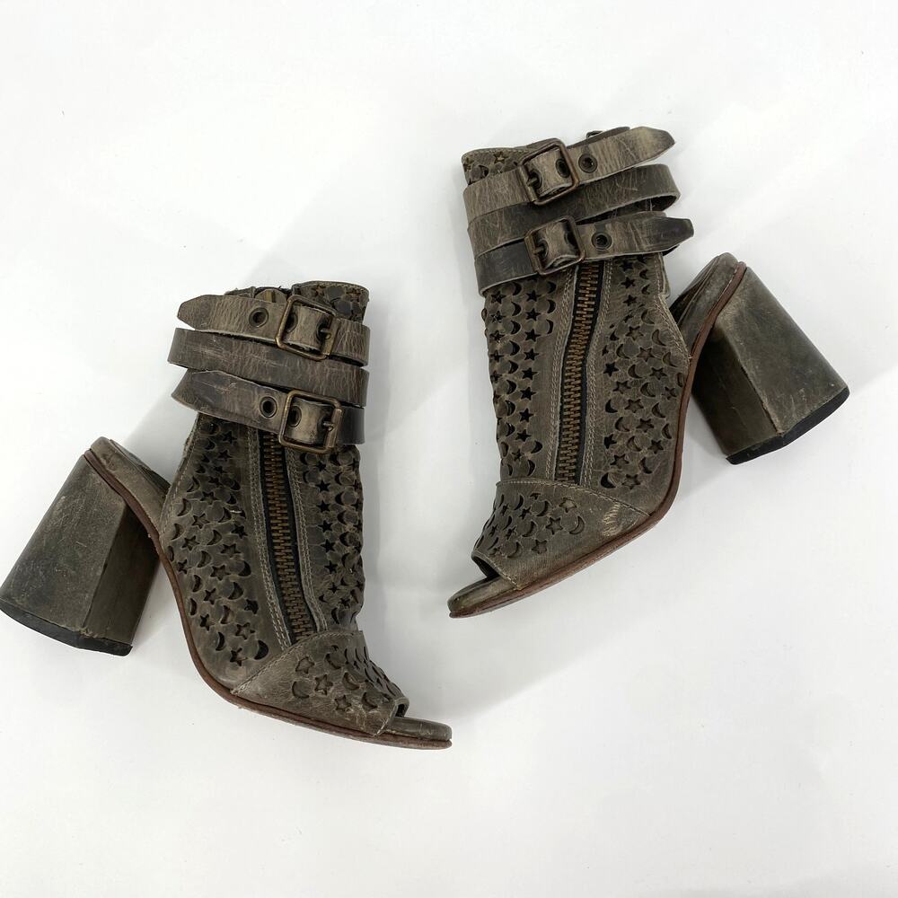 Freebird Theresa heels stars moon cutout